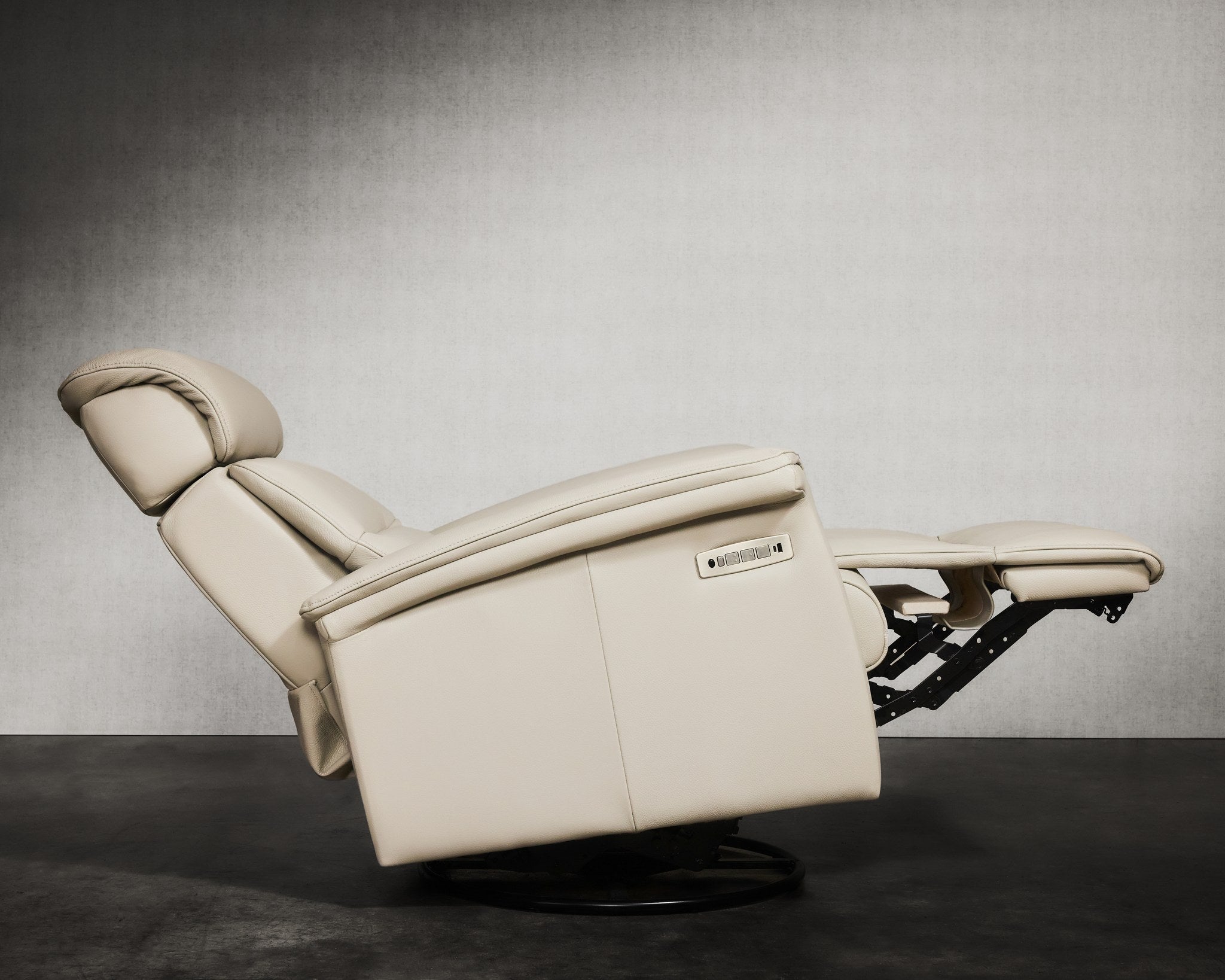 Fauteuil 230/231 — Meubles Via