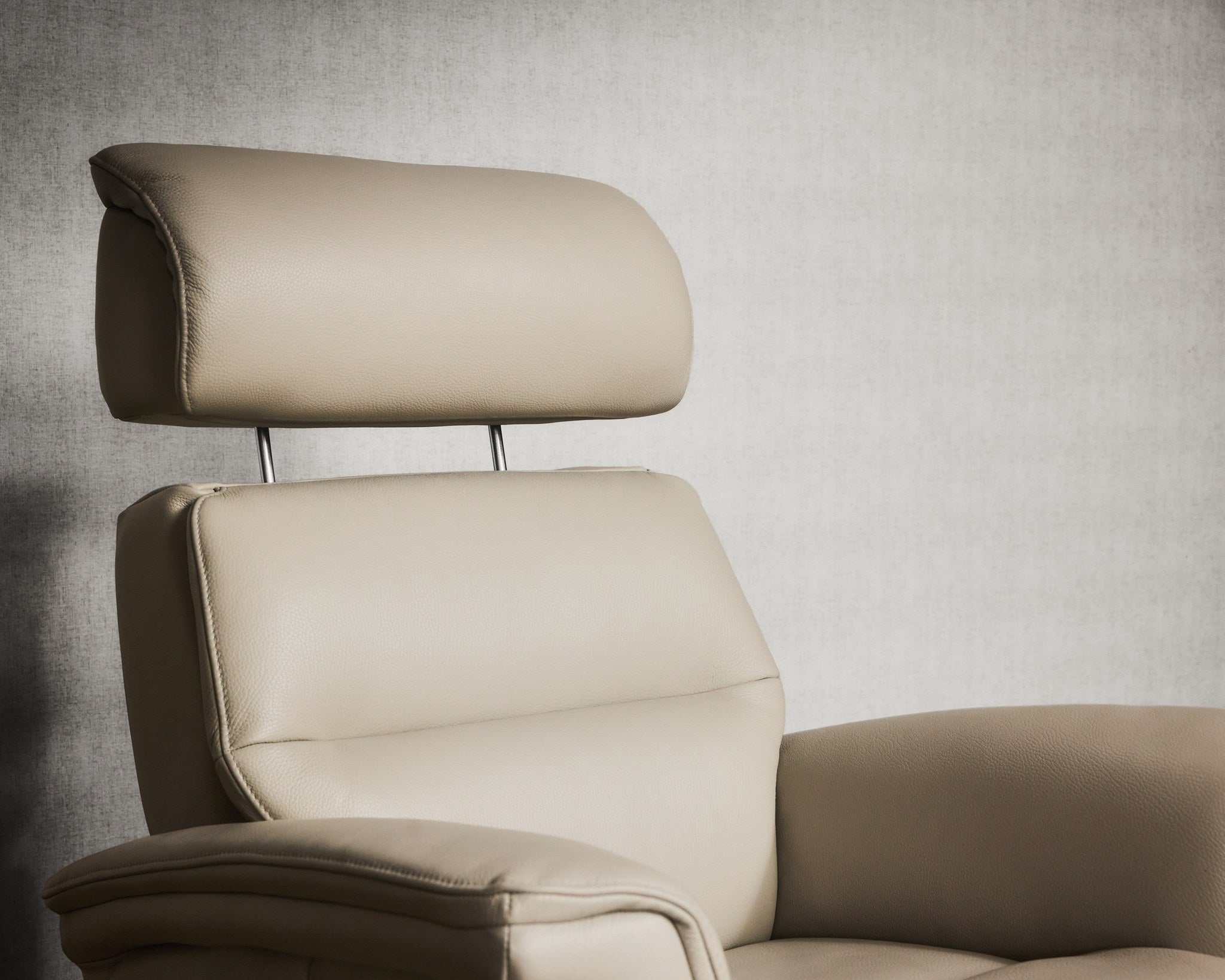 Fauteuil 230/231 — Meubles Via