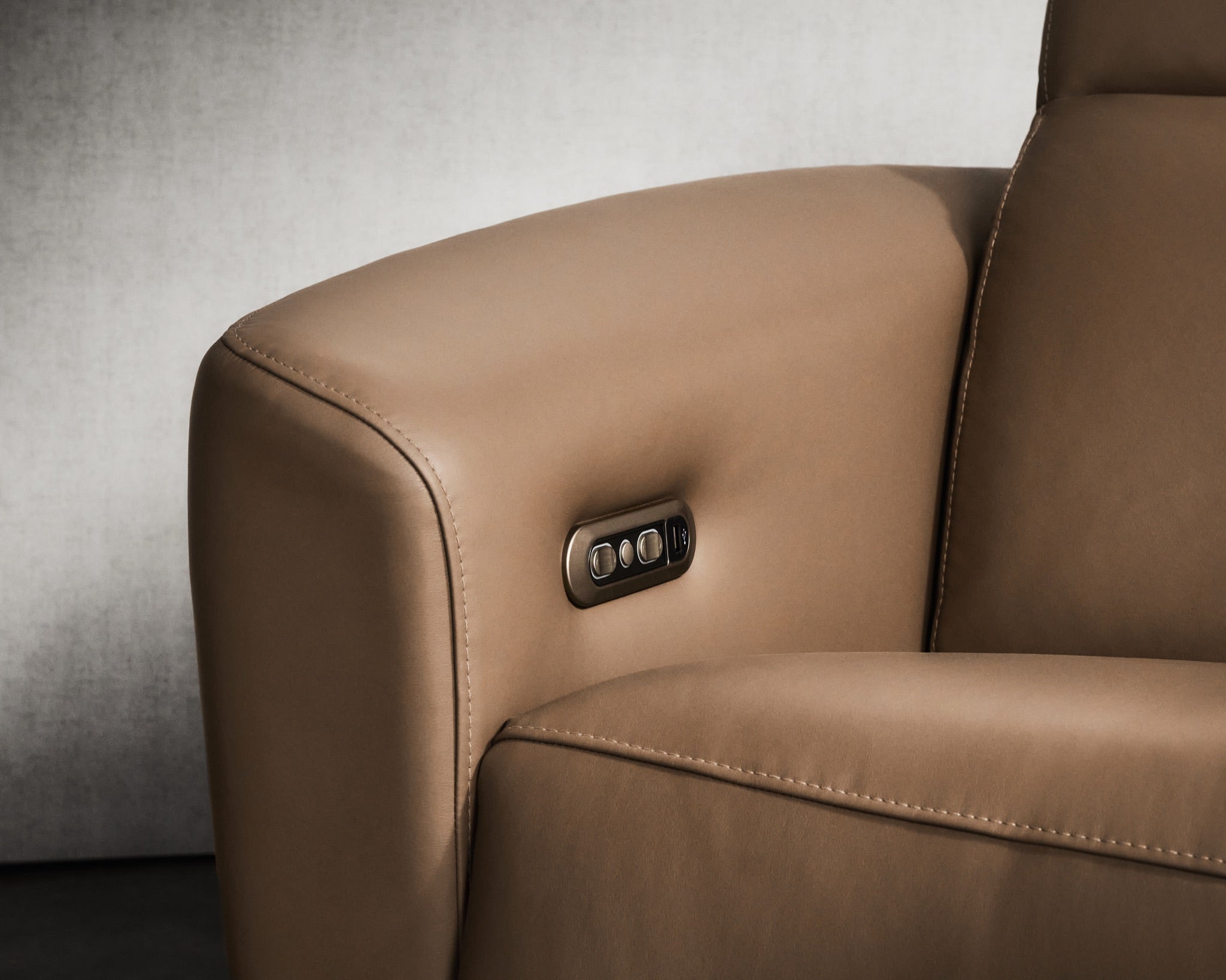 MILANO — commande électrique tactile